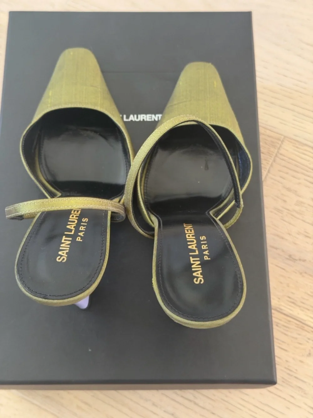 Saint Laurent Olive Green Pointed Slingback Pumps - Picture 2 of 5